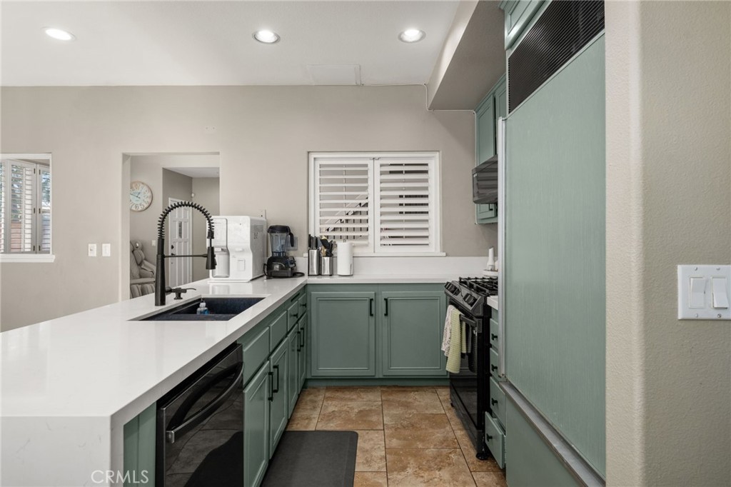 14171 Shoreline Drive