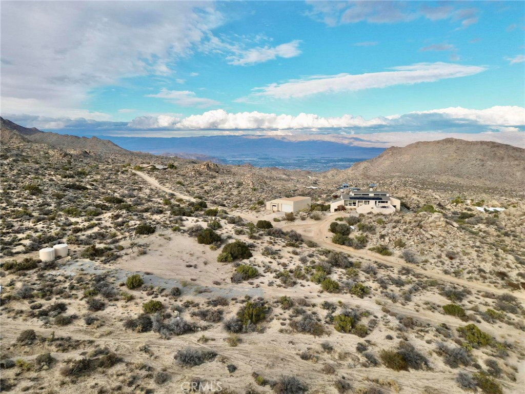 59705 Avenida Encino