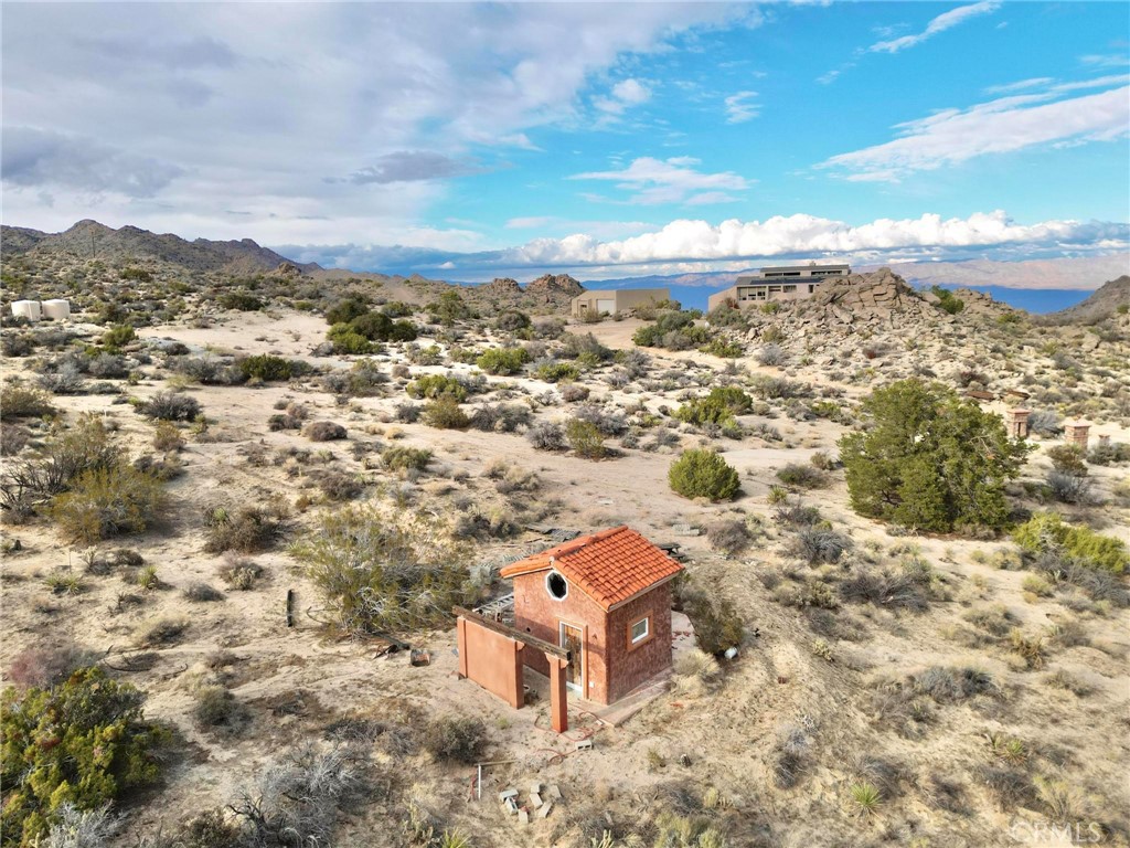 59705 Avenida Encino