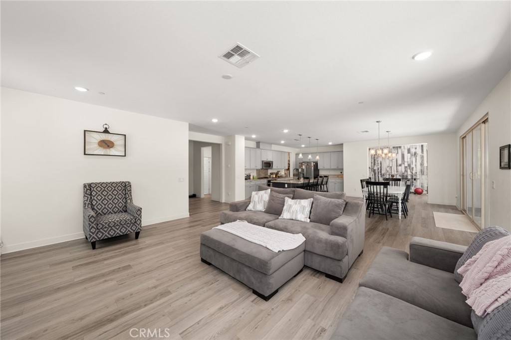 29384 Kittridge Circle