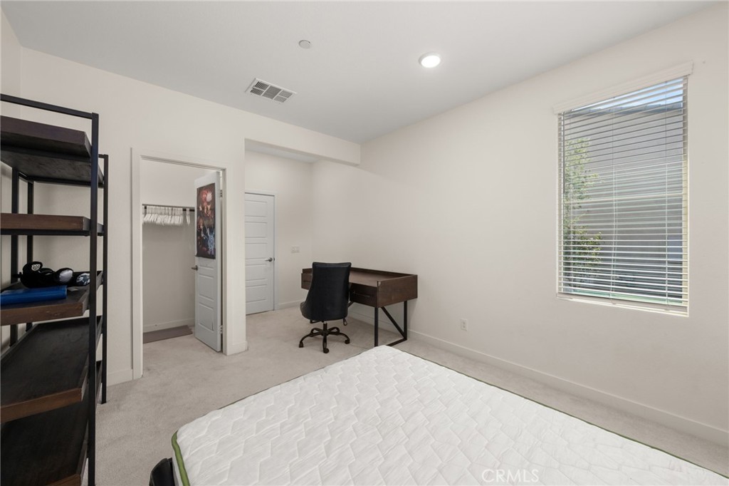 29384 Kittridge Circle