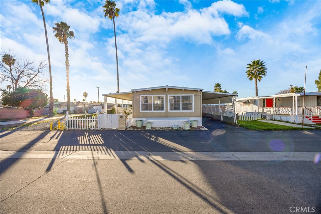 4400 W Florida Ave 271