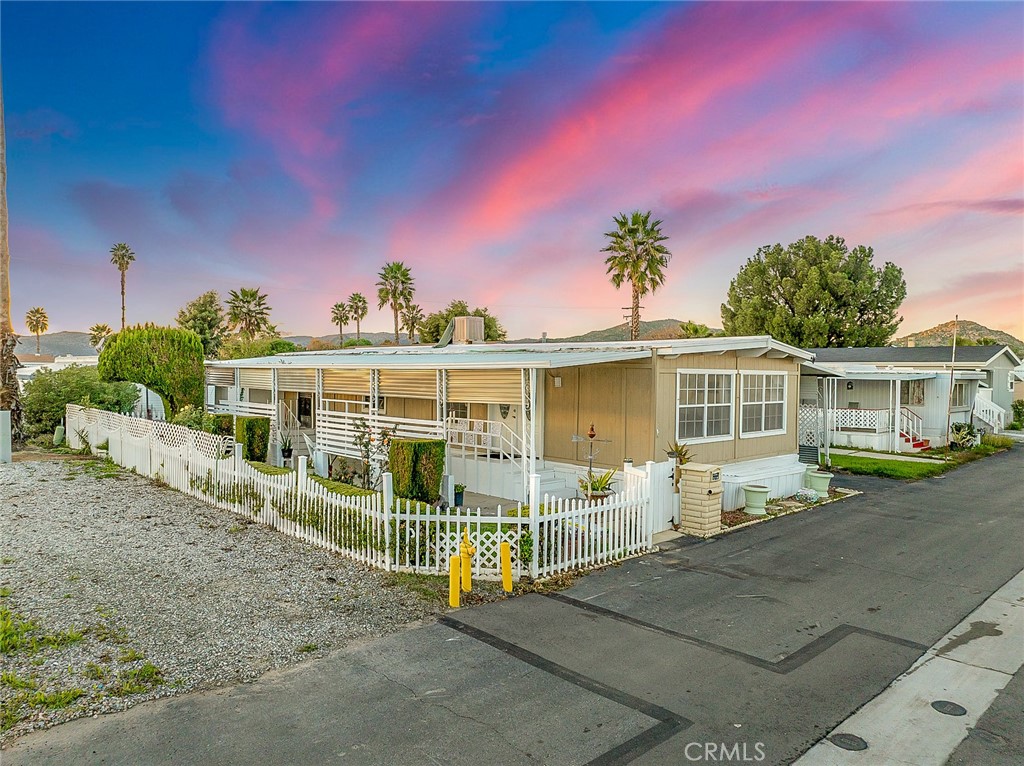 4400 W Florida Ave 271