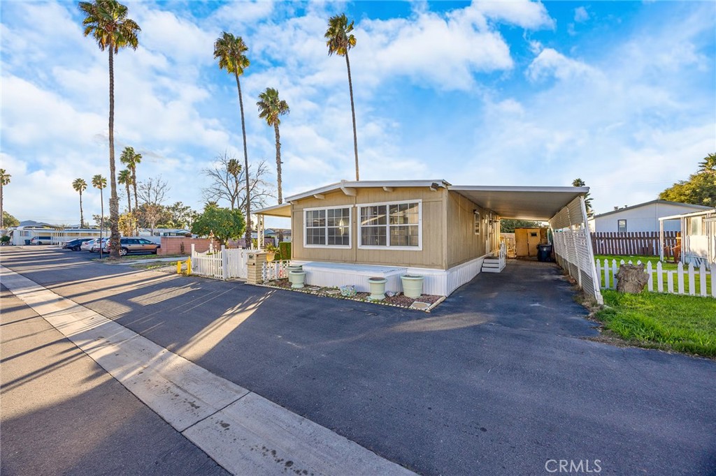4400 W Florida Ave 271