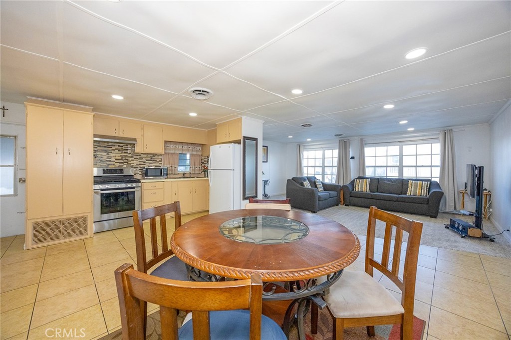 4400 W Florida Ave 271