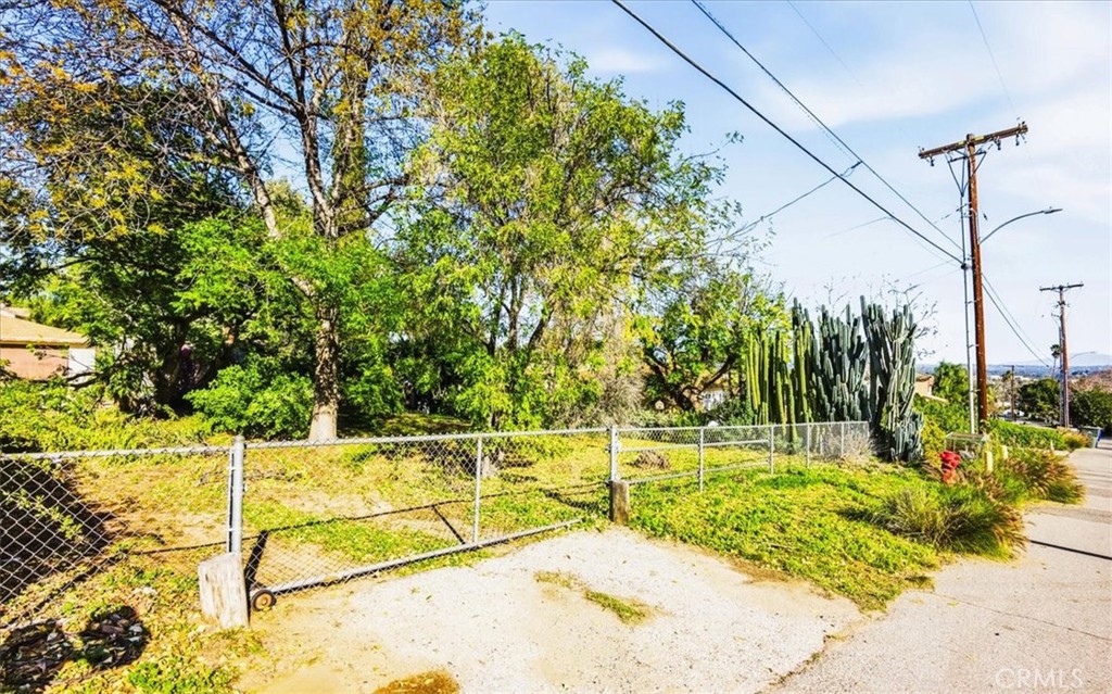 12073 Knoefler Drive