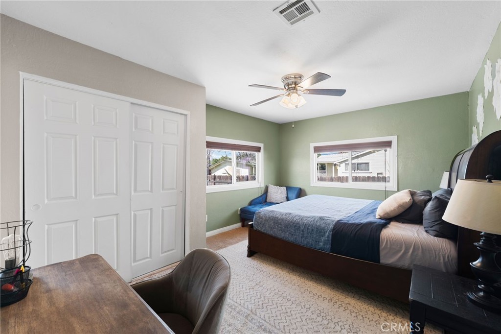 903 Webster