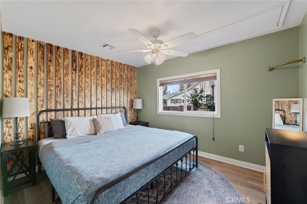 903 Webster
