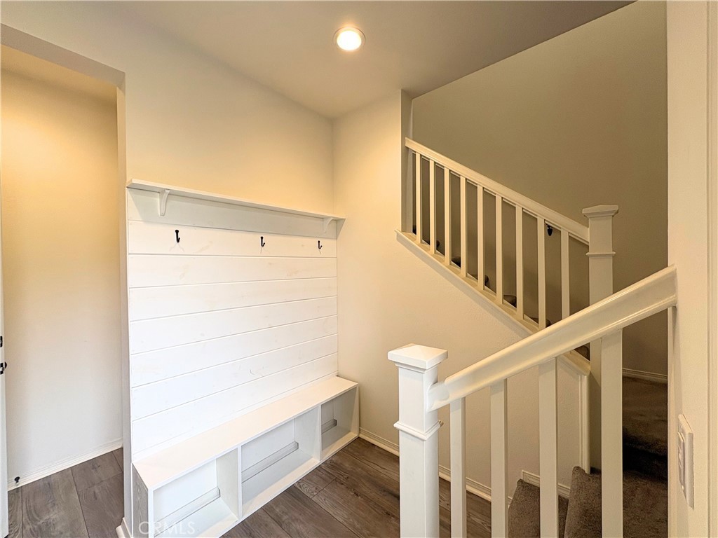 2848 E Berry Loop Privado