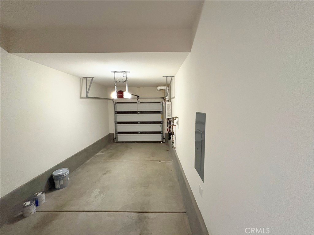 2848 E Berry Loop Privado