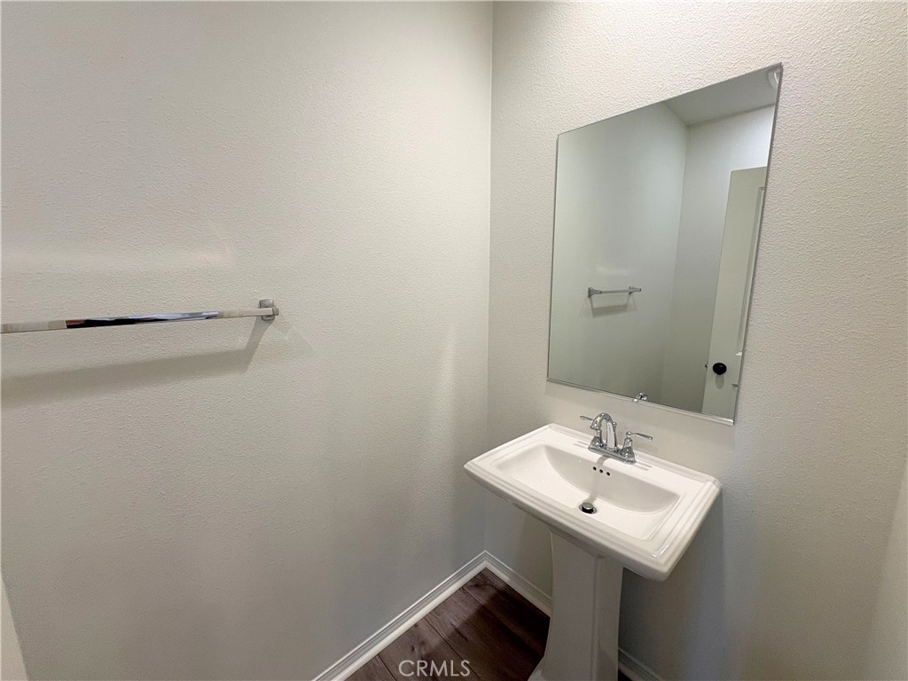 2848 E Berry Loop Privado