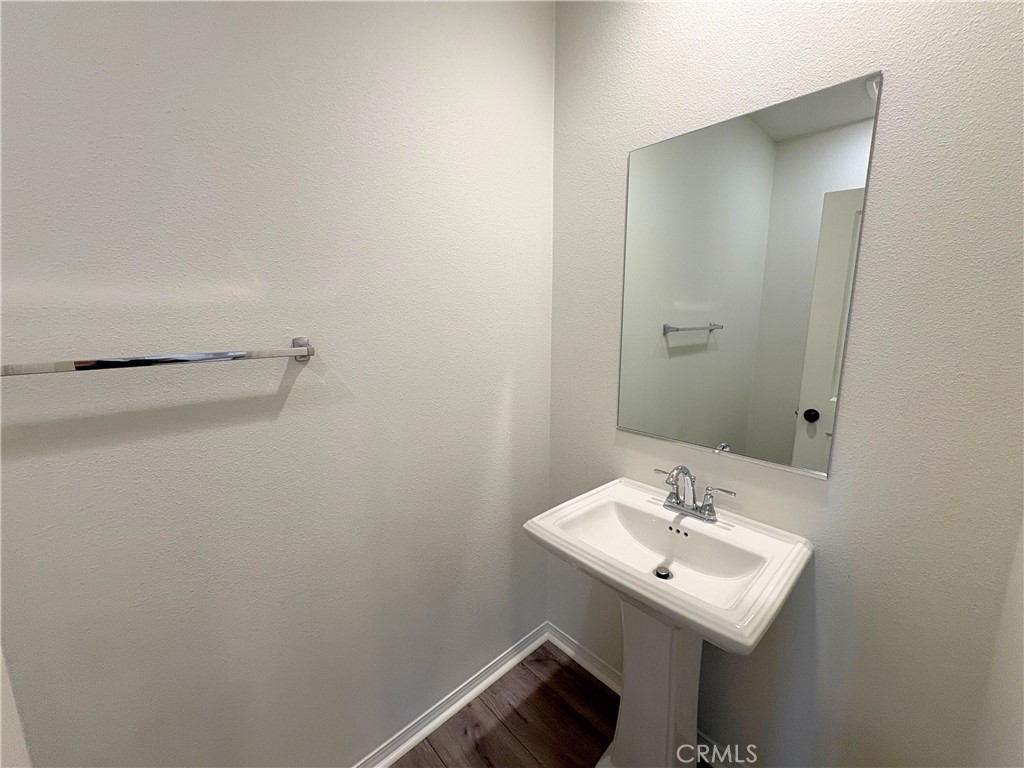 2848 E Berry Loop Privado