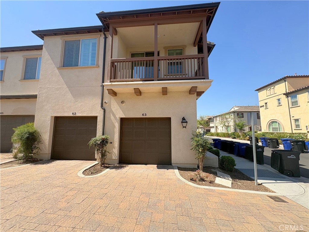 2848 E Berry Loop Privado