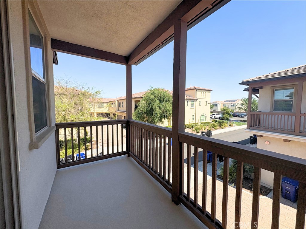 2848 E Berry Loop Privado