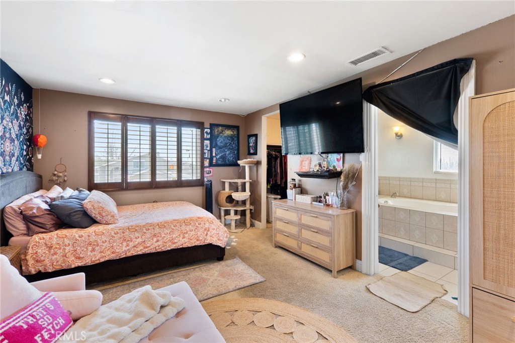 6770 Berkshire