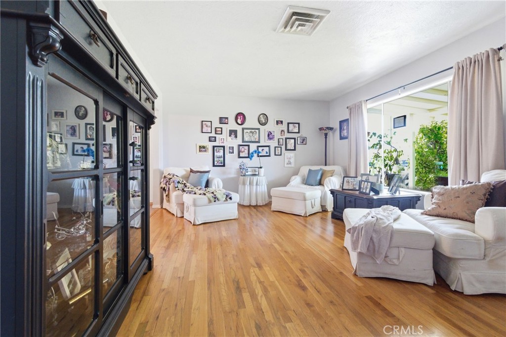 5506 Harvard