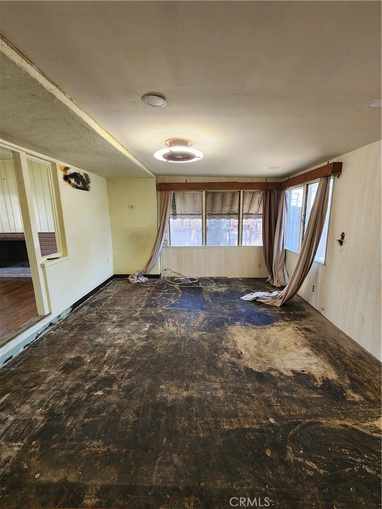 427 W 6th