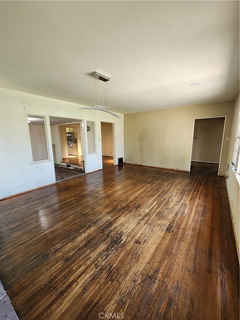 427 W 6th