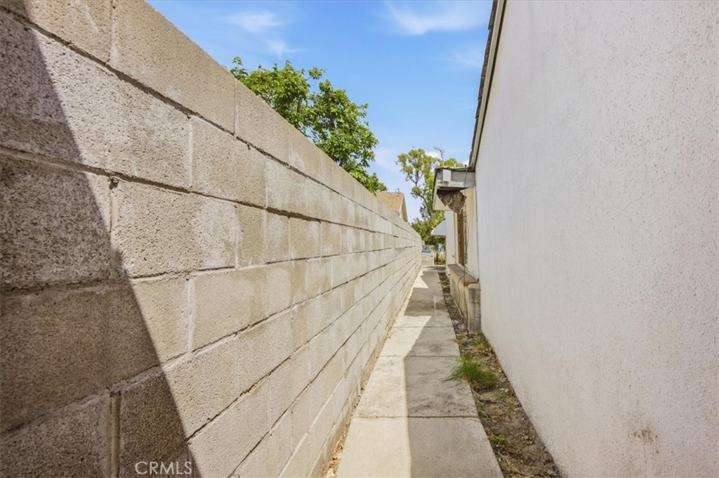 249 N 10th