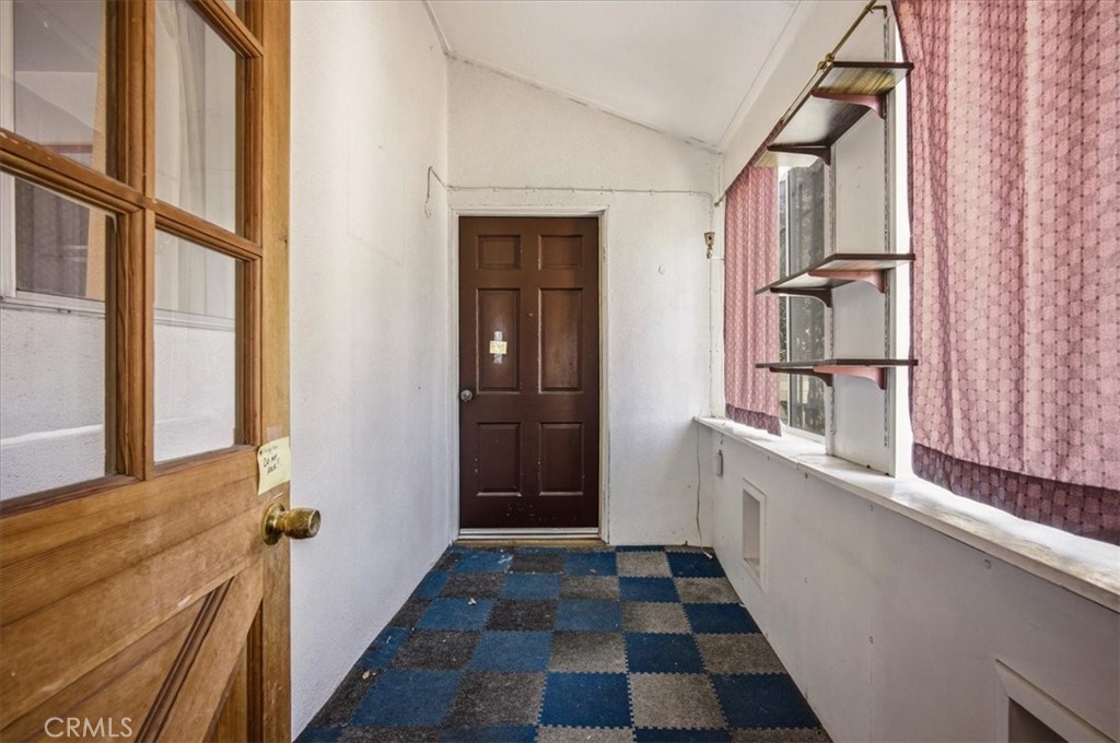 249 N 10th