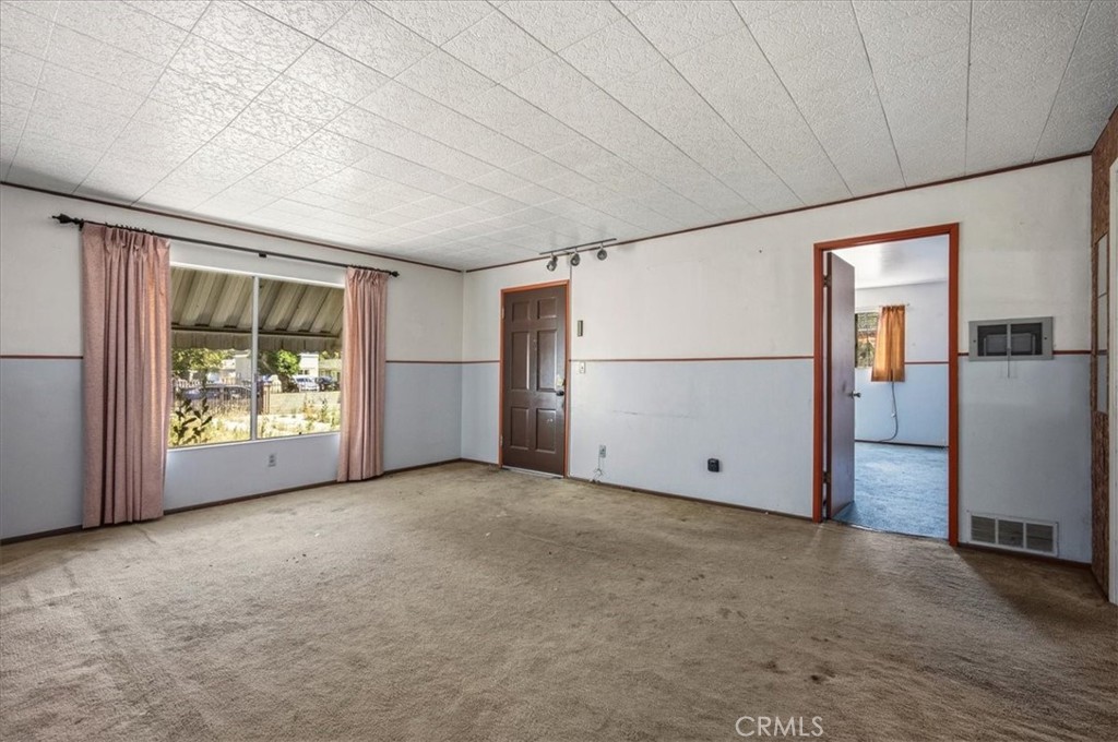 249 N 10th