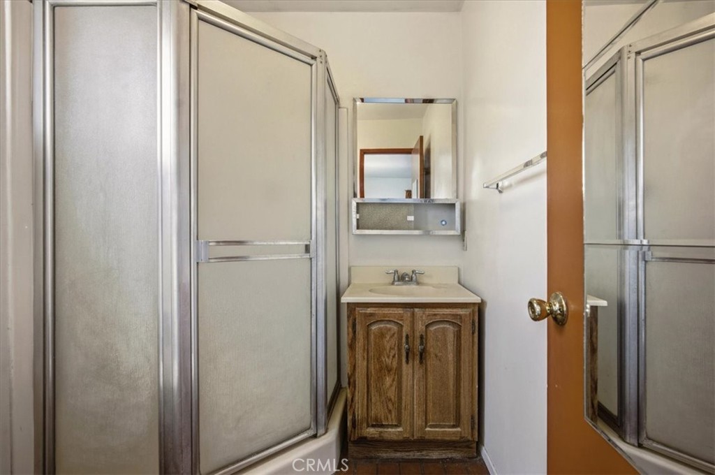 249 N 10th