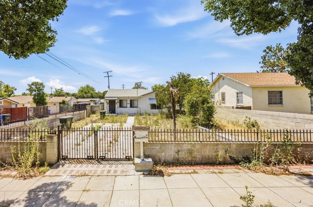 249 N 10th