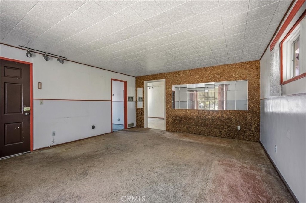 249 N 10th