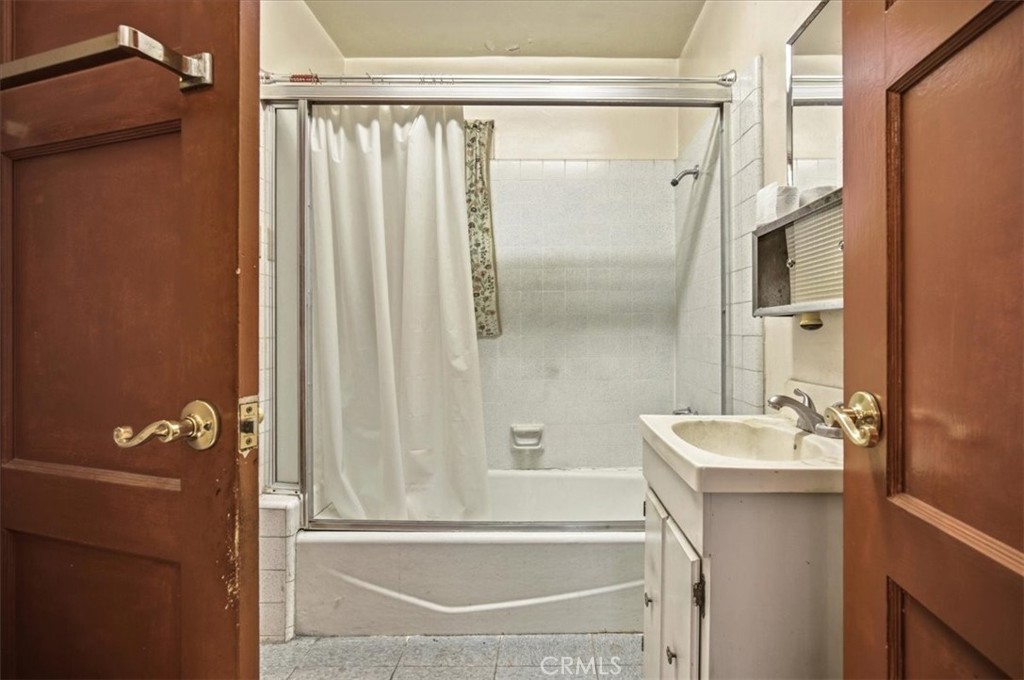 249 N 10th