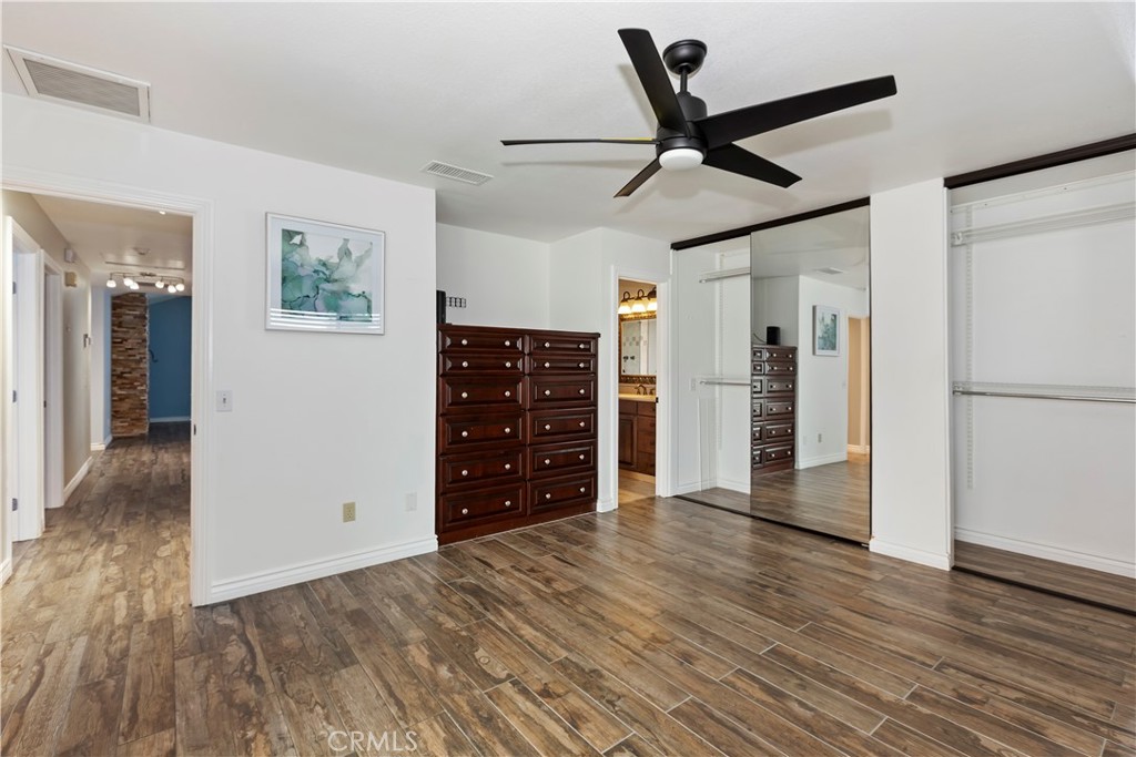 2720 Lexington