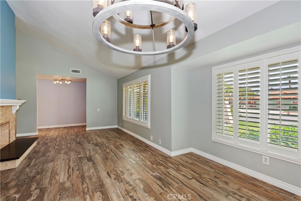 2720 Lexington