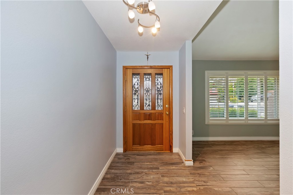 2720 Lexington