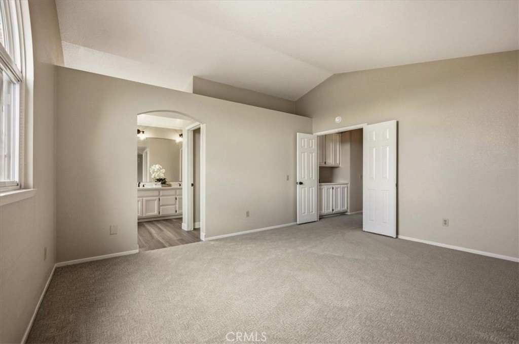 1592 Evergreen