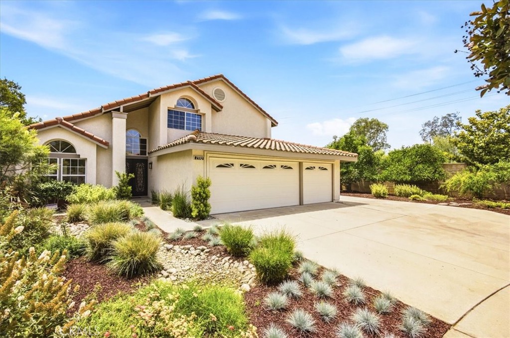 1592 Evergreen
