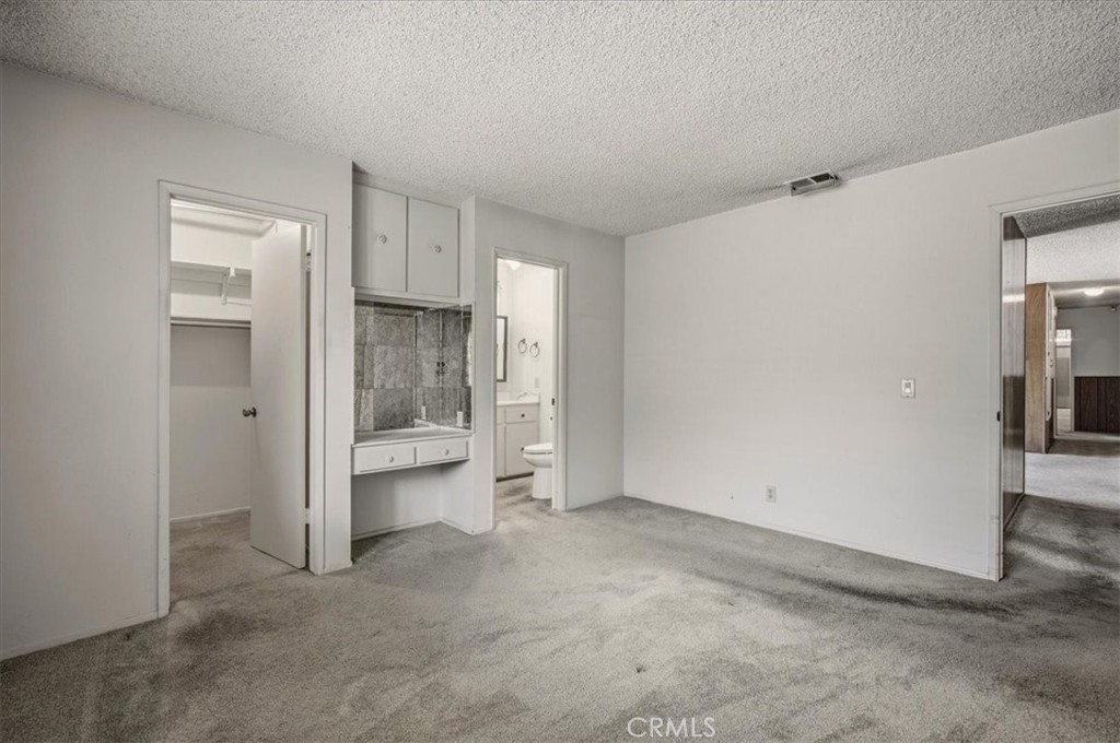 929 W Pinto Court