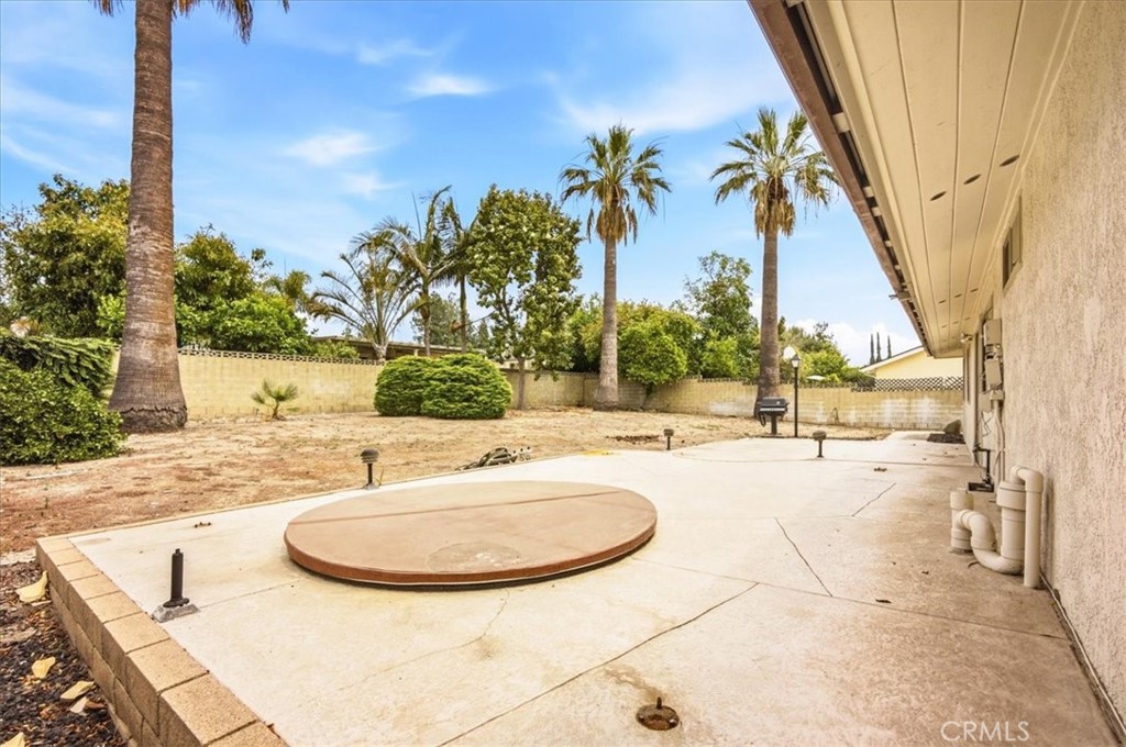 929 W Pinto Court