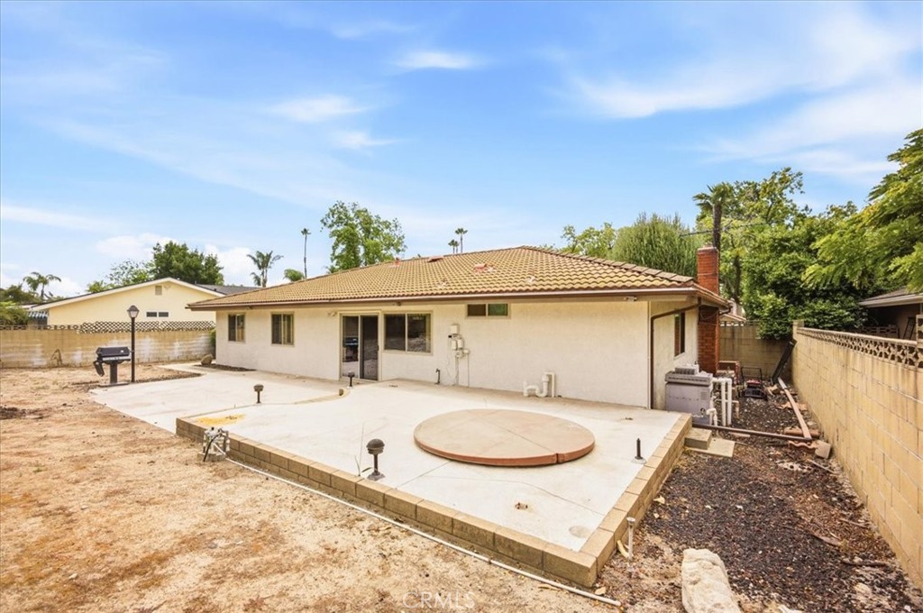 929 W Pinto Court