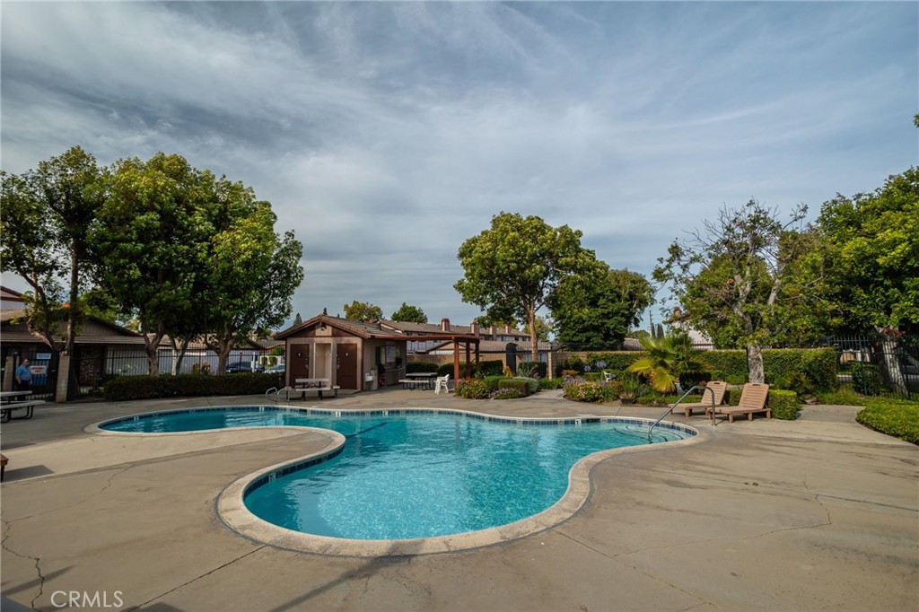 5220 Hanover Way