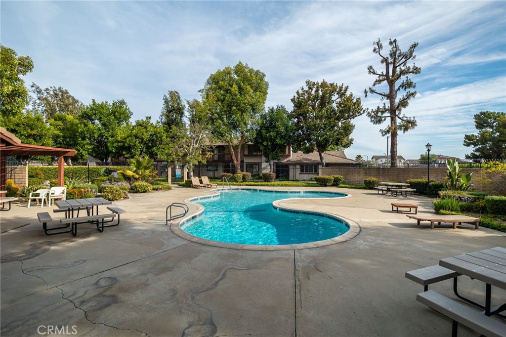5220 Hanover Way
