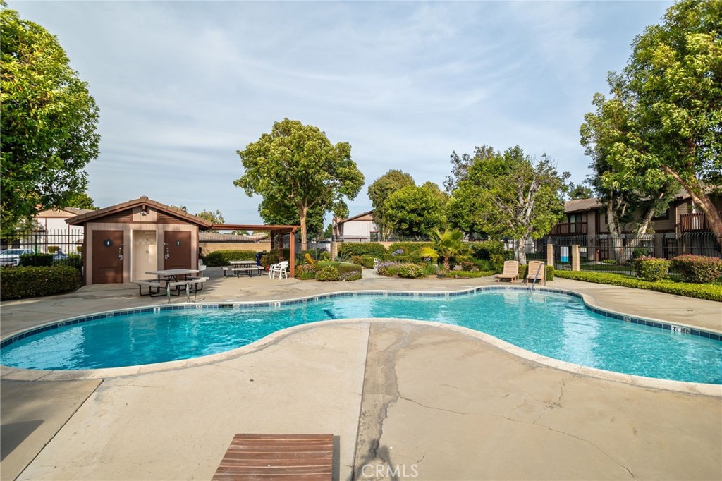 5220 Hanover Way