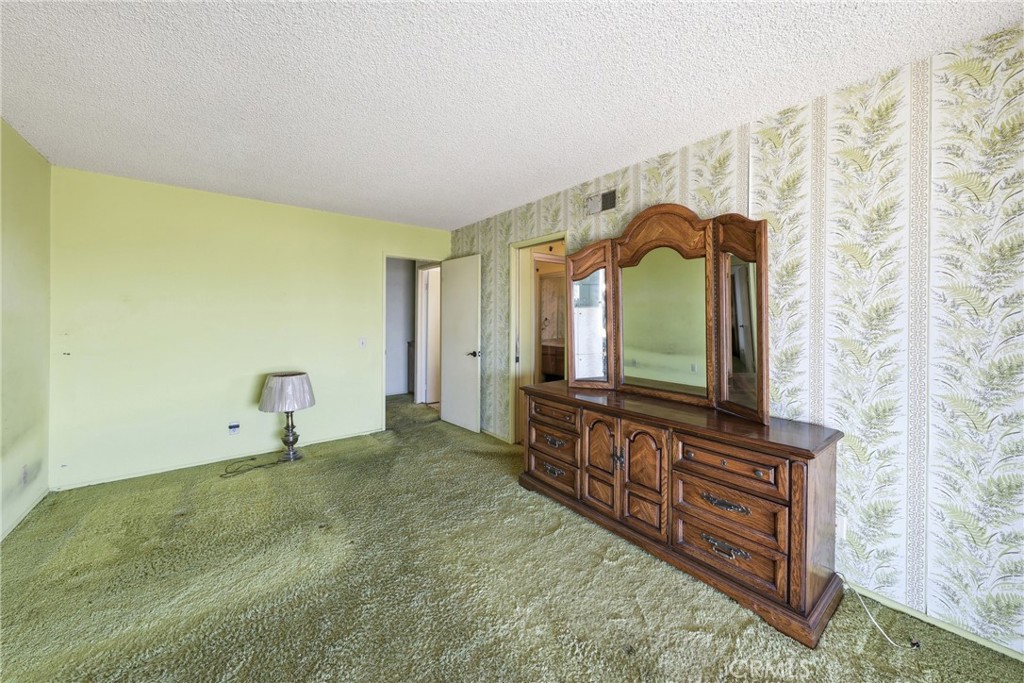 12540 Mount Holly