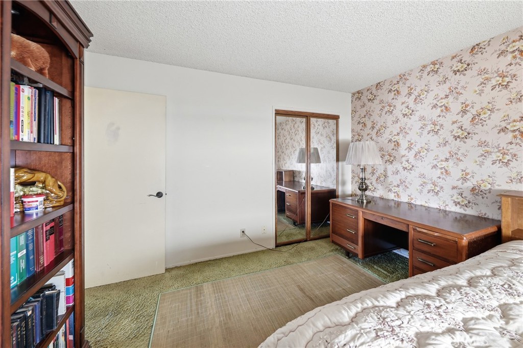 12540 Mount Holly