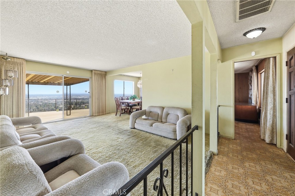 12540 Mount Holly