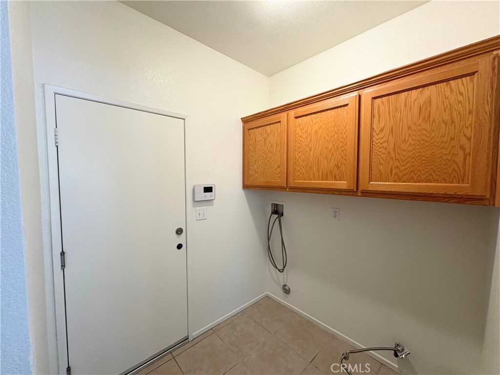 13085 Camden