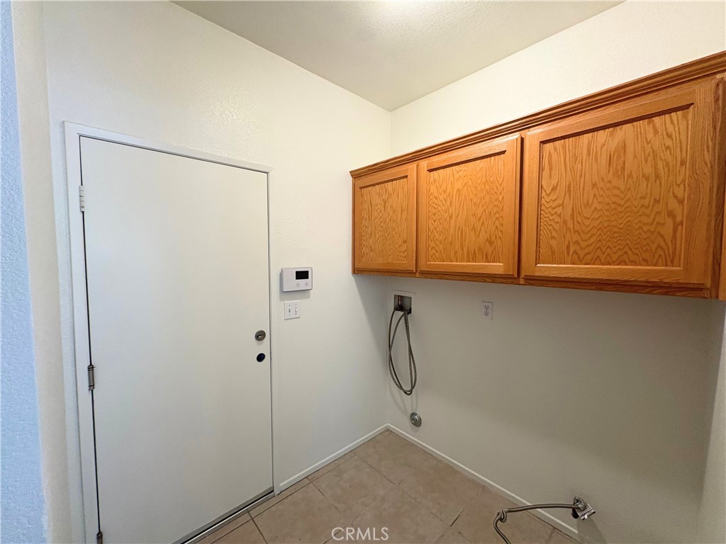 13085 Camden