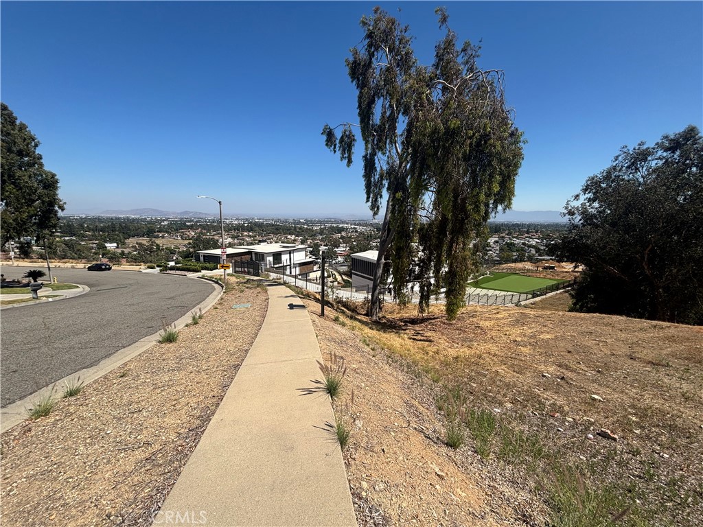 8901 Camino Predera
