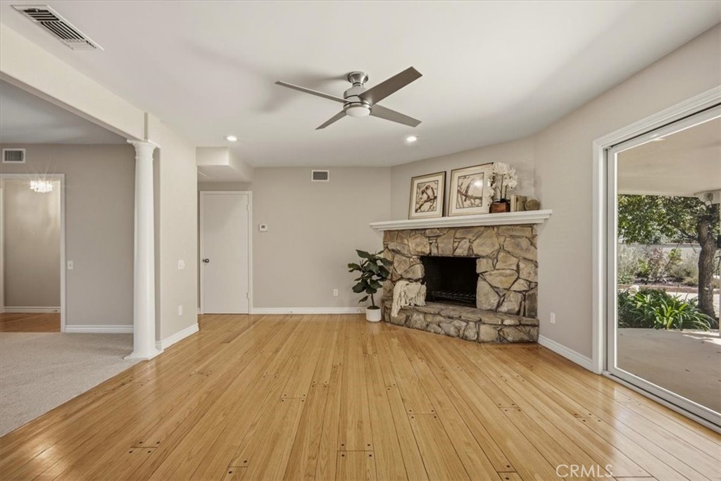 1034 N Soldano