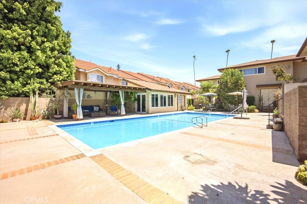 10365 Downey