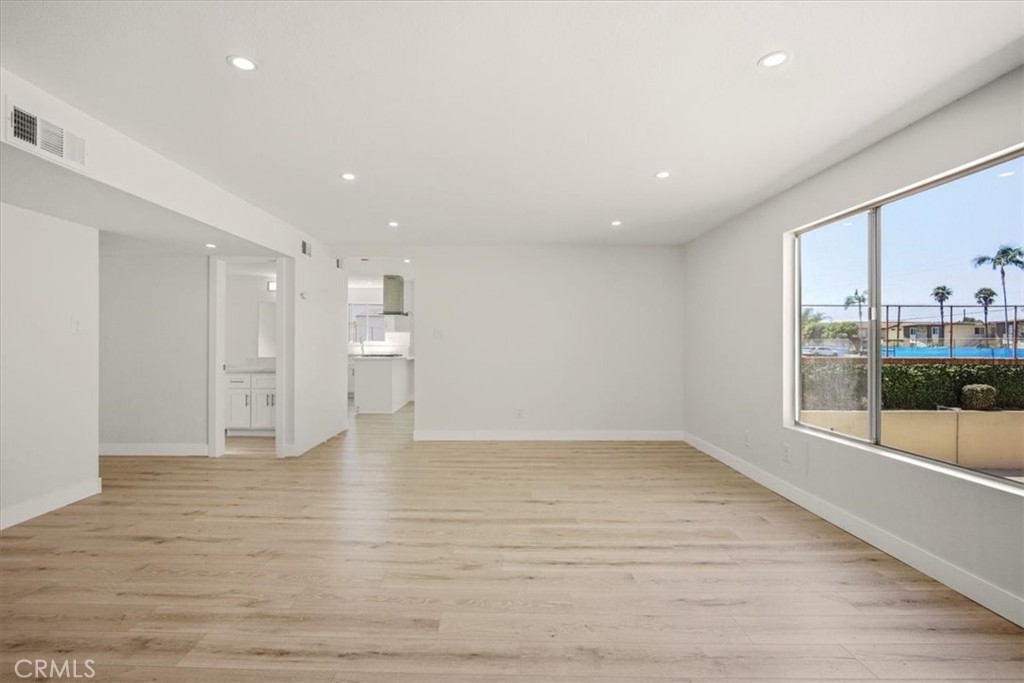 10365 Downey