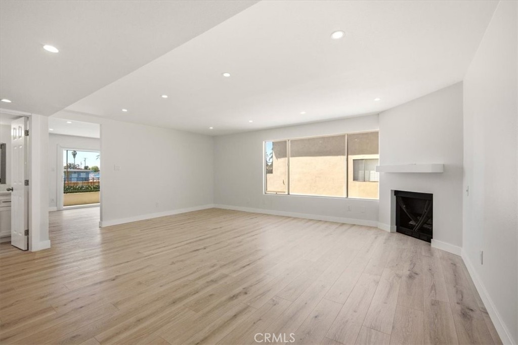 10365 Downey